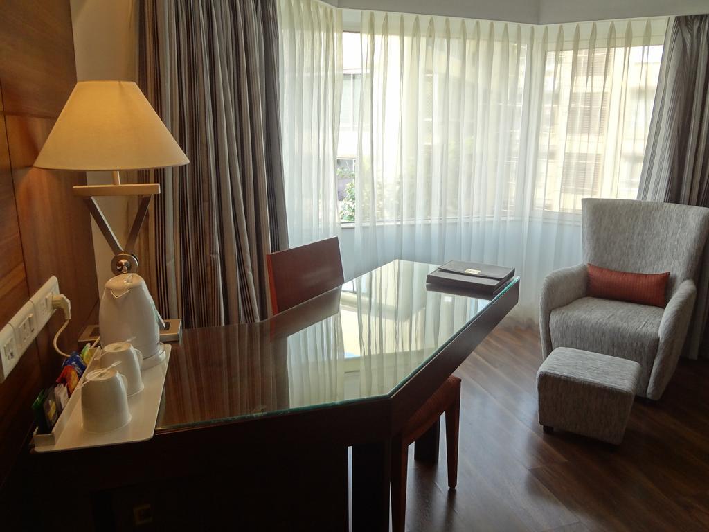 Hotel Sea Princess Mumbai Room photo