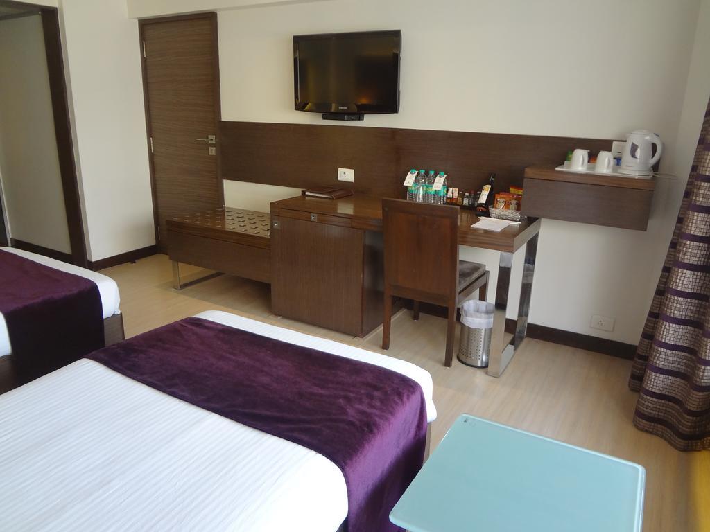 Hotel Sea Princess Mumbai Exterior photo