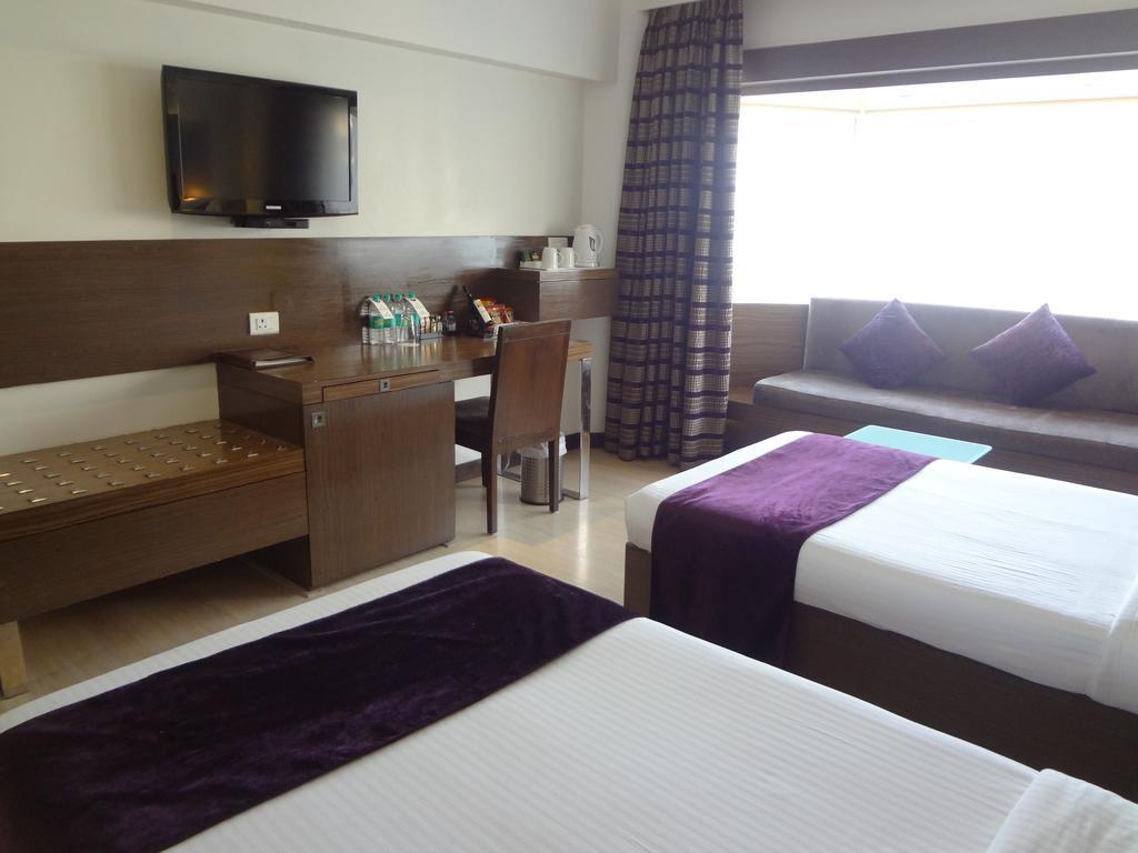 Hotel Sea Princess Mumbai Exterior photo